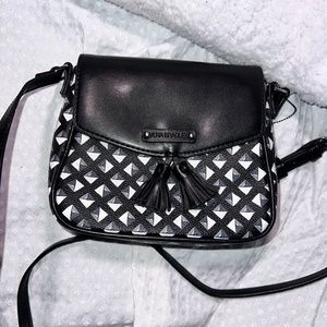 EUC Vera Bradley Tassel Crossbody